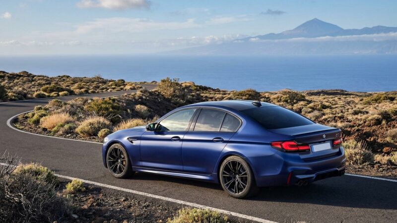 Тест-драйв BMW M5 Competition на Тенерифе