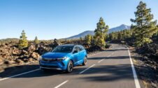Тест-драйв Opel Grandland Hybrid на Тенерифе