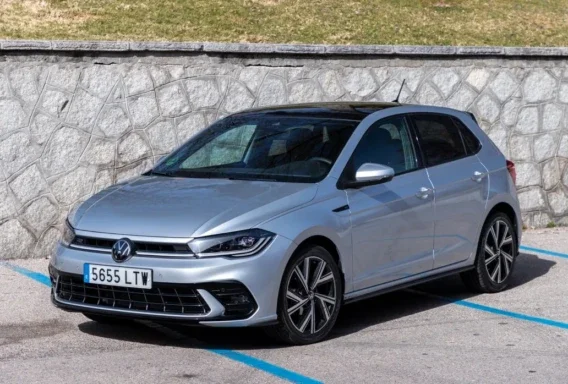 Volkswagen Polo (Автомат, 1.2 л, 5 мест)
